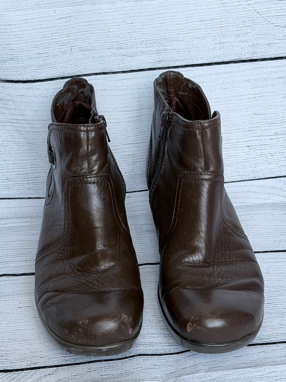 Easy Spirit Women's Leather Side Zip Block Heel Ankle Booties Size 10